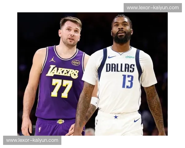 聚光灯下的宿命之战：湖人vs独行侠回放，每一秒都是篮球艺术的极限